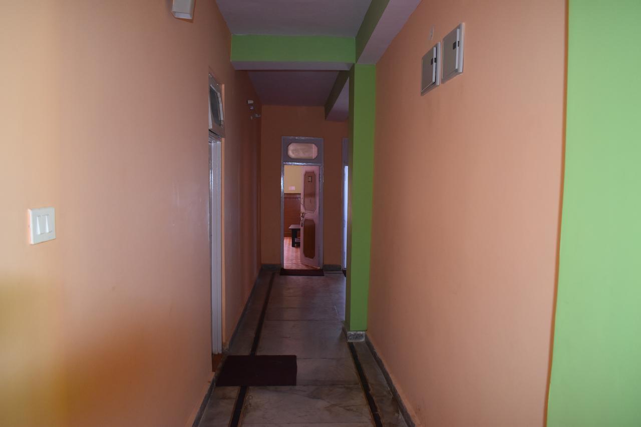 Hotel Snow Flake Rampur  Exterior photo